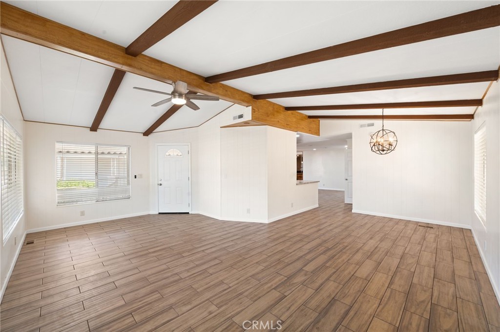 1525 W Oakland Avenue 53