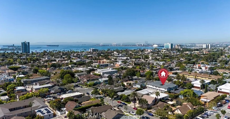 360 Gladys Avenue 11