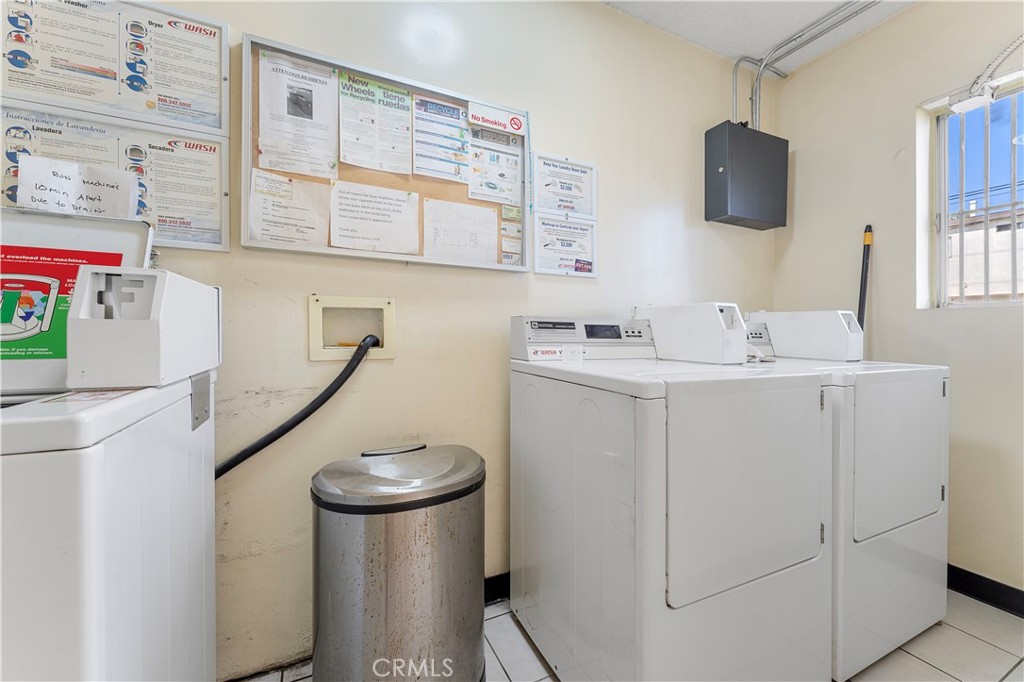 360 Gladys Avenue 11