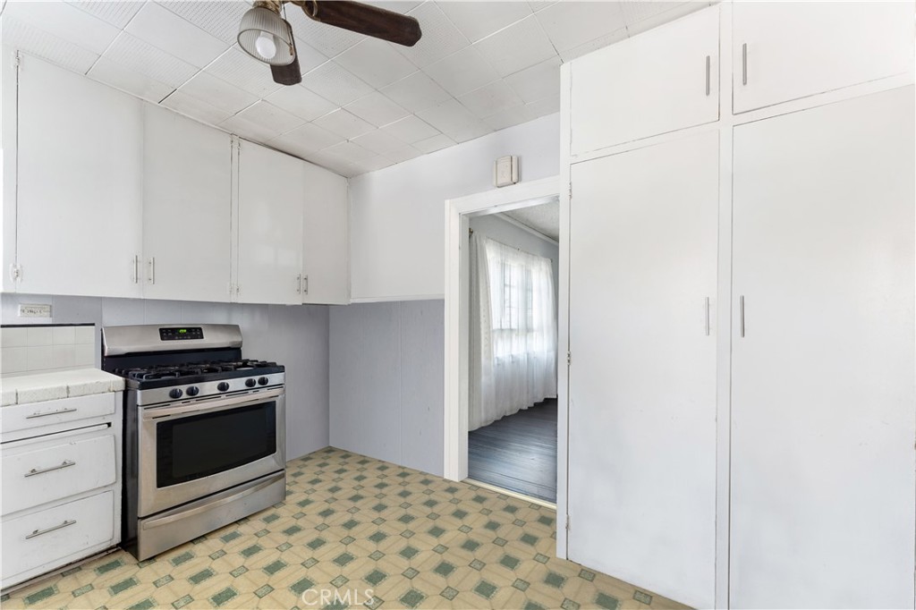 13407 Helen St Street