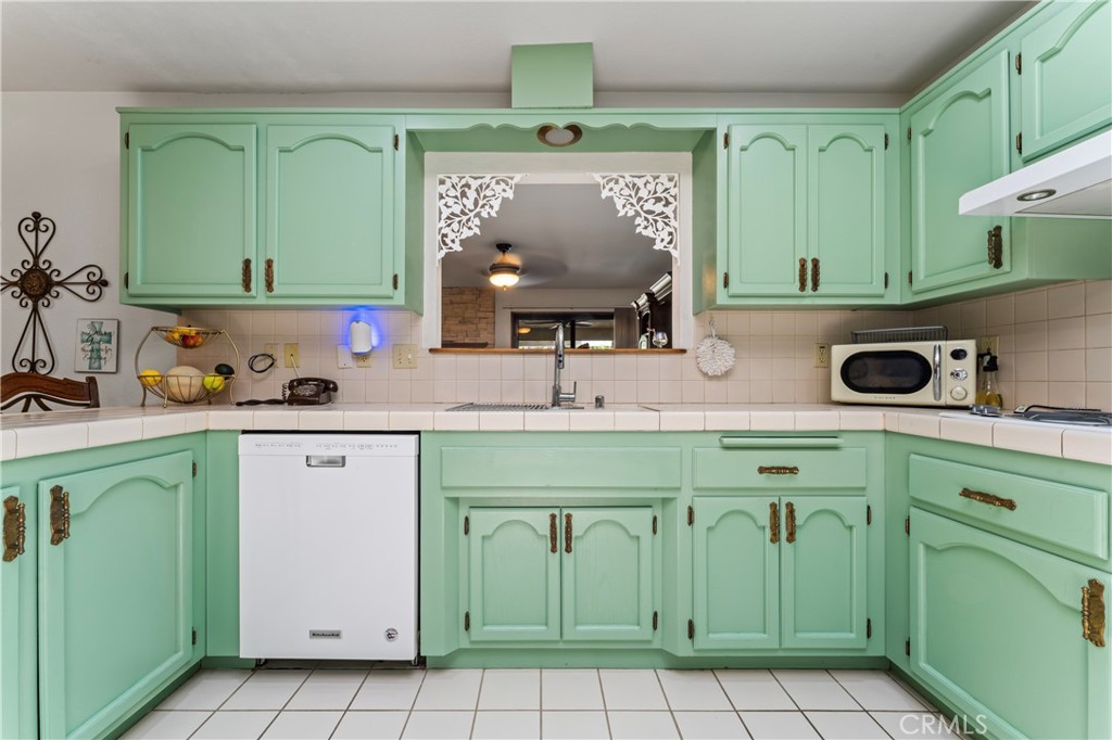 823 Sandwagon Circle