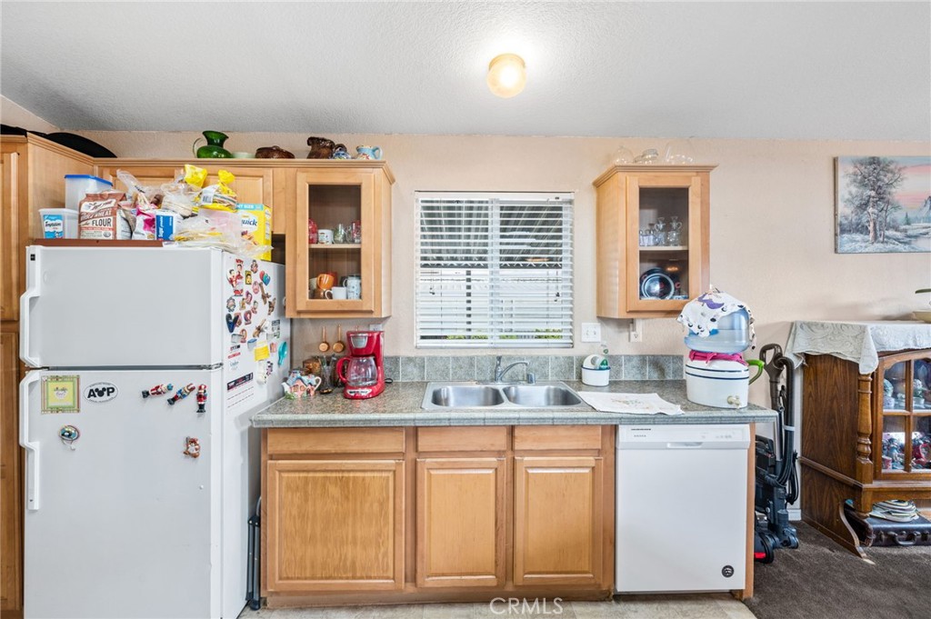 8389 Baker Avenue 94