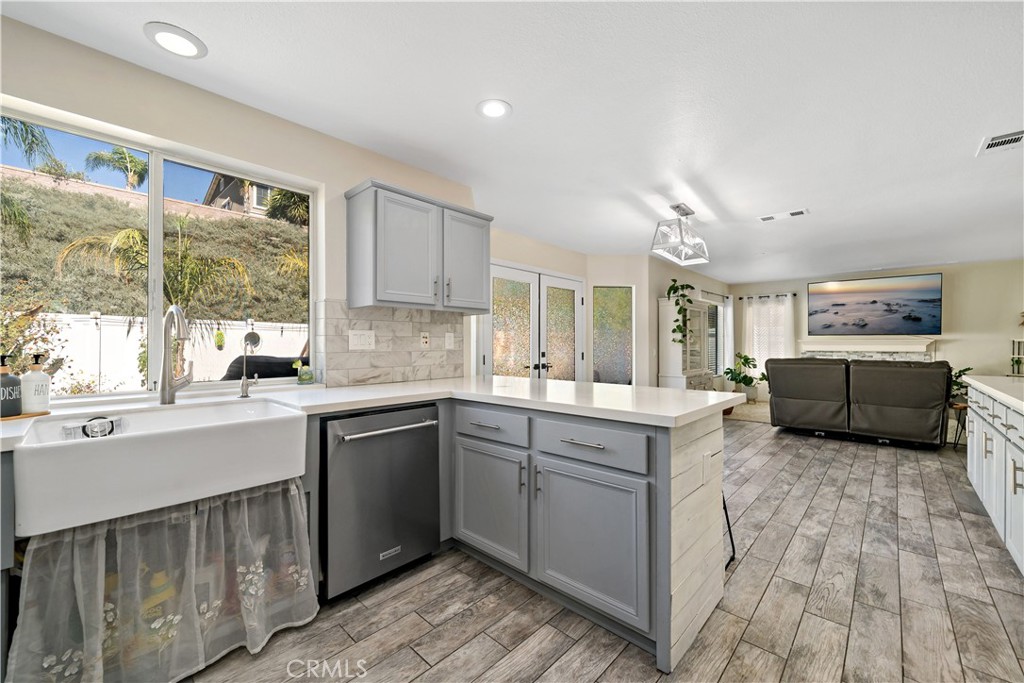 25964 Marco Polo Street