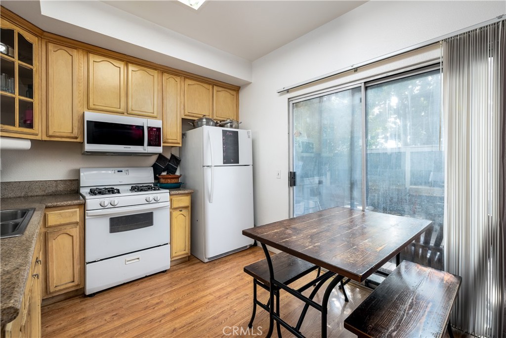 926 W Philadelphia Street R99