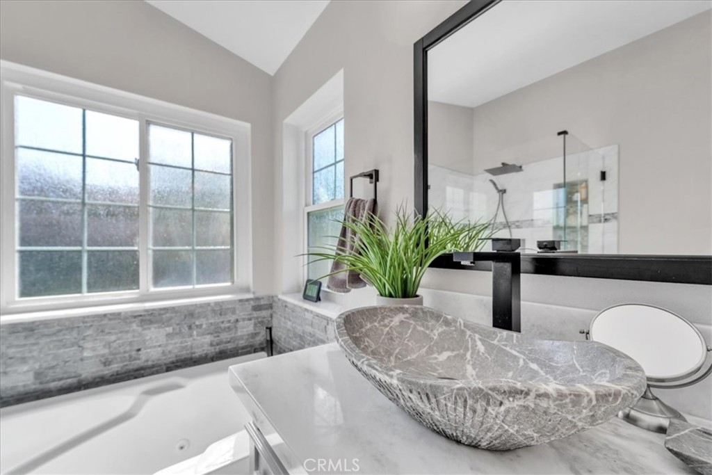 24681 Lincoln Avenue