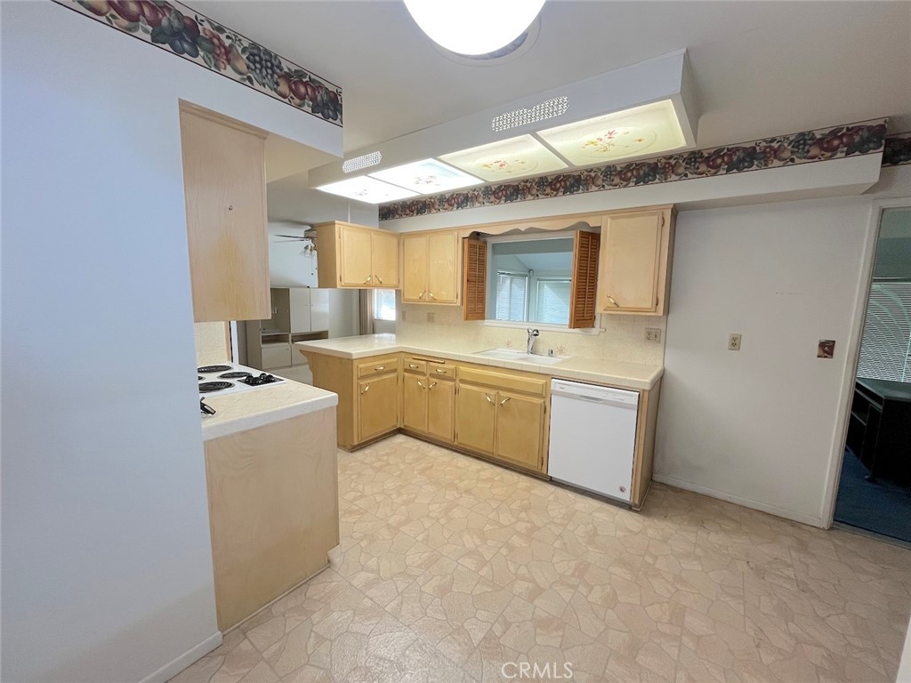 29027 Thornhill Drive