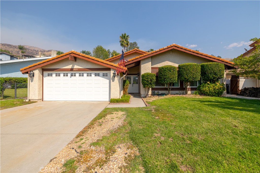 3025 Small Canyon Drive