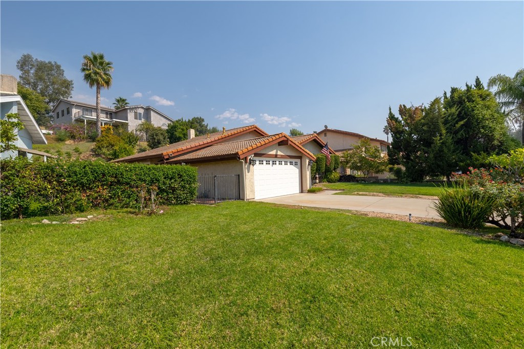 3025 Small Canyon Drive