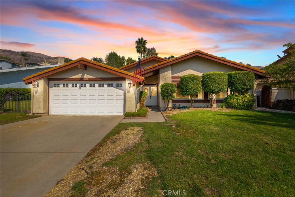 3025 Small Canyon Drive