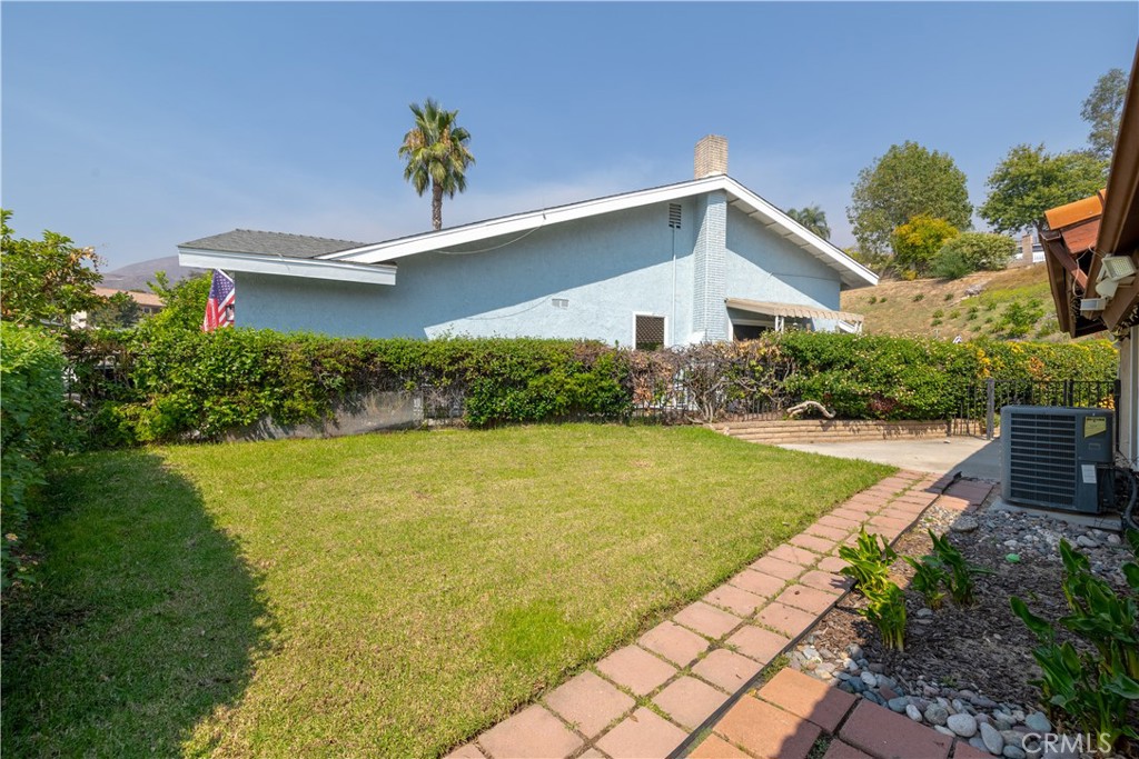 3025 Small Canyon Drive