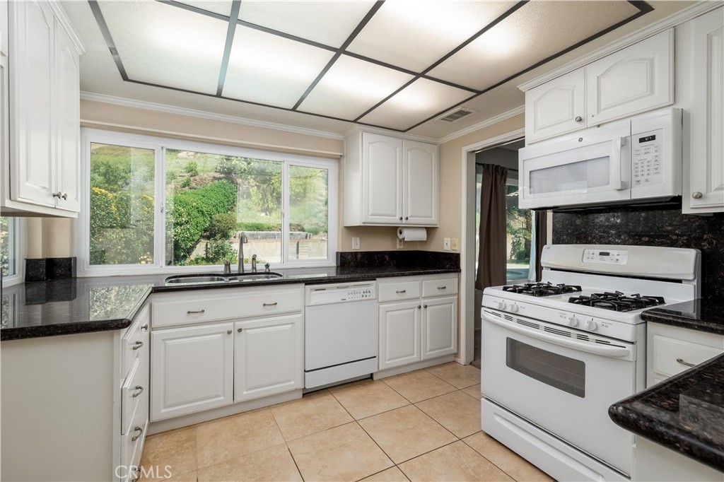 3025 Small Canyon Drive