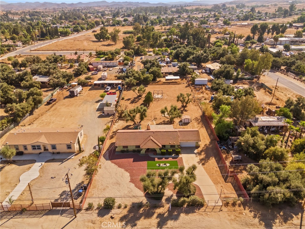 21661 Mountain Avenue