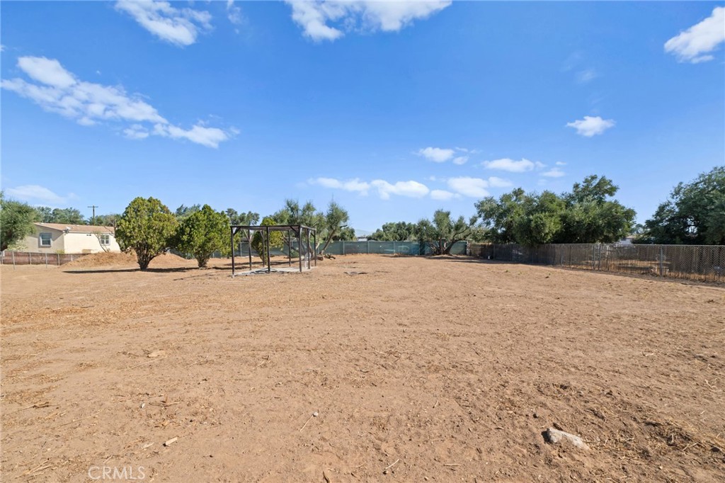 21661 Mountain Avenue