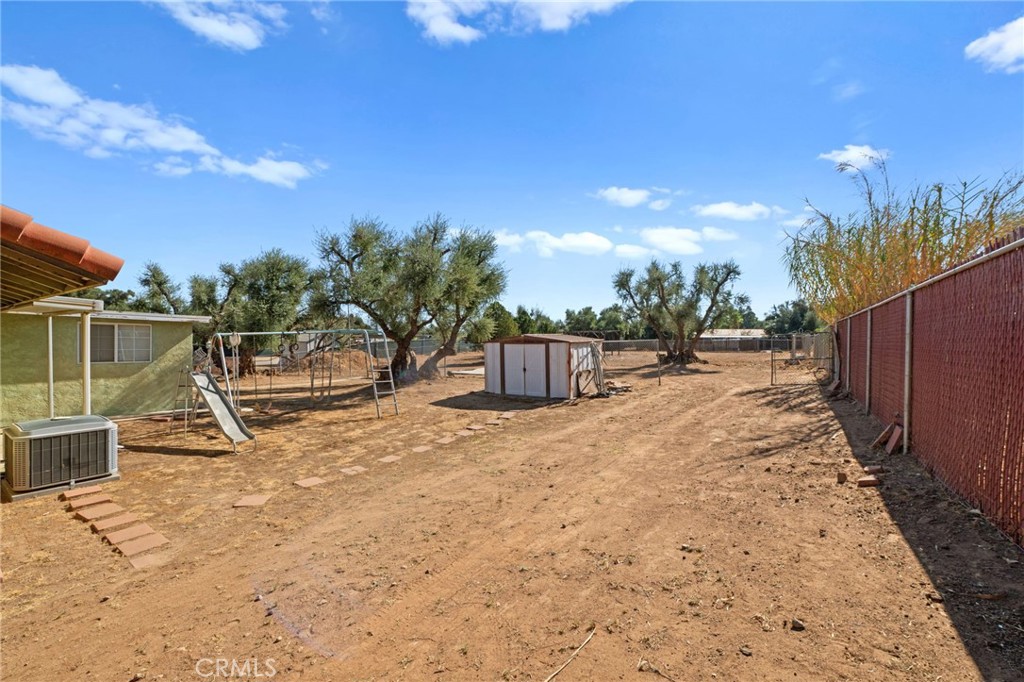 21661 Mountain Avenue