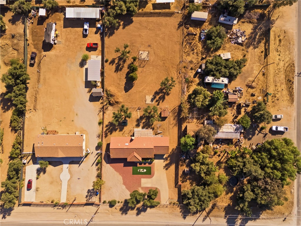 21661 Mountain Avenue