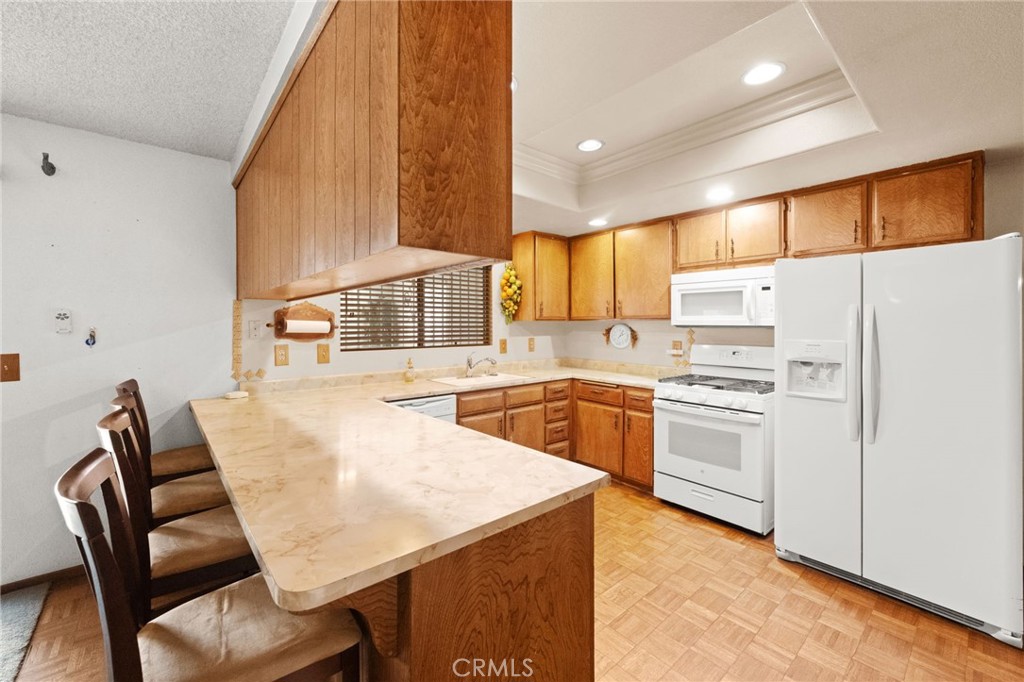 21661 Mountain Avenue