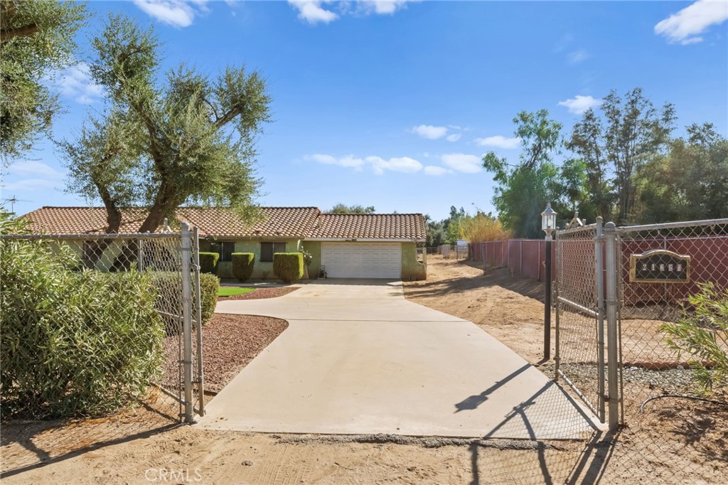 21661 Mountain Avenue