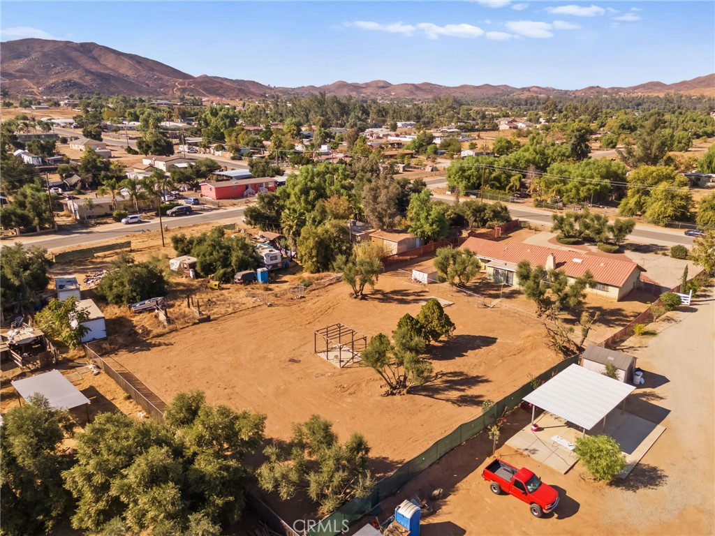 21661 Mountain Avenue