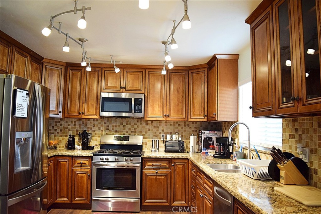 974 San Gorgonio Way