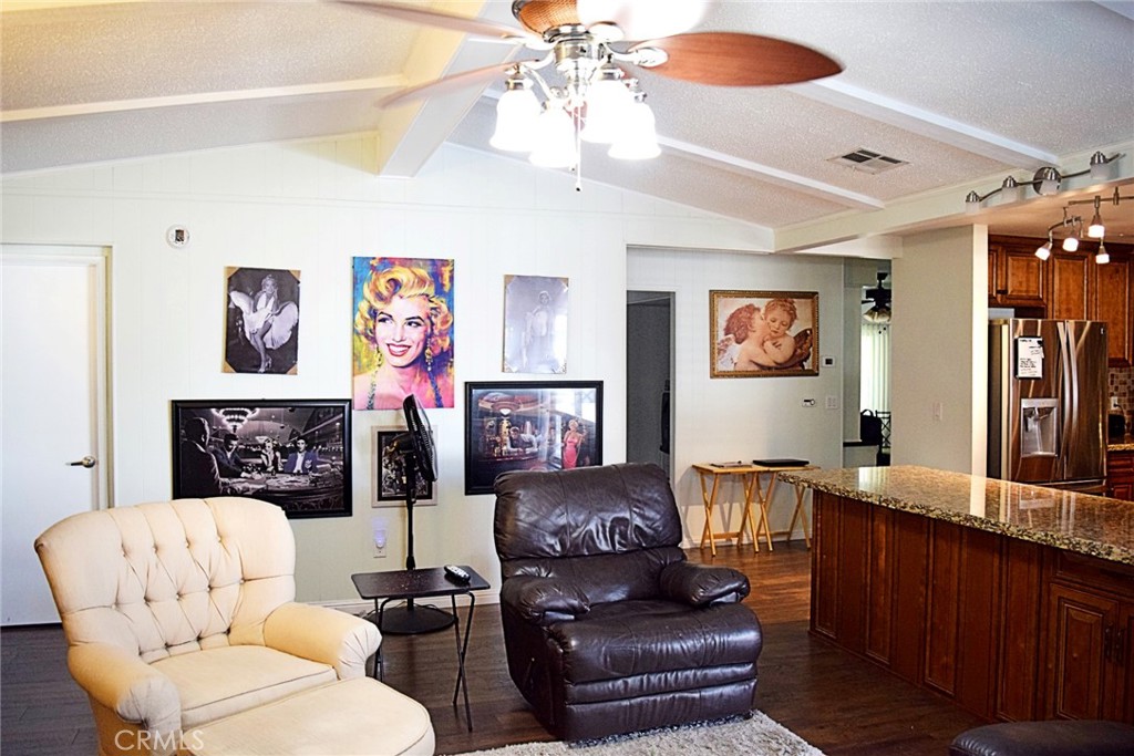 974 San Gorgonio Way