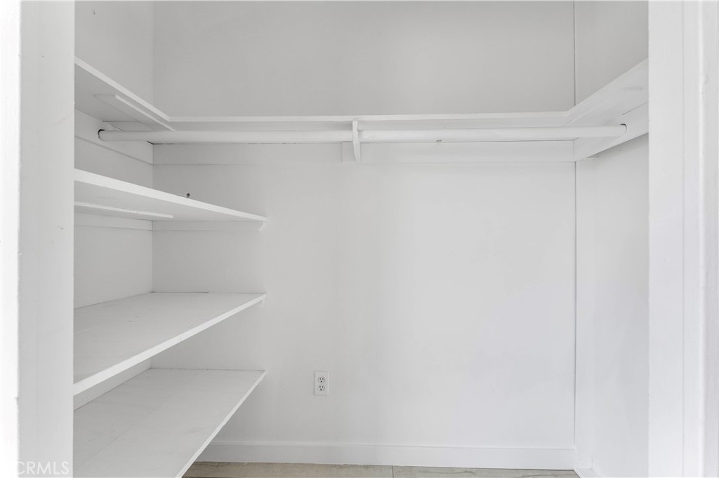 2122 S Acama Street 2122