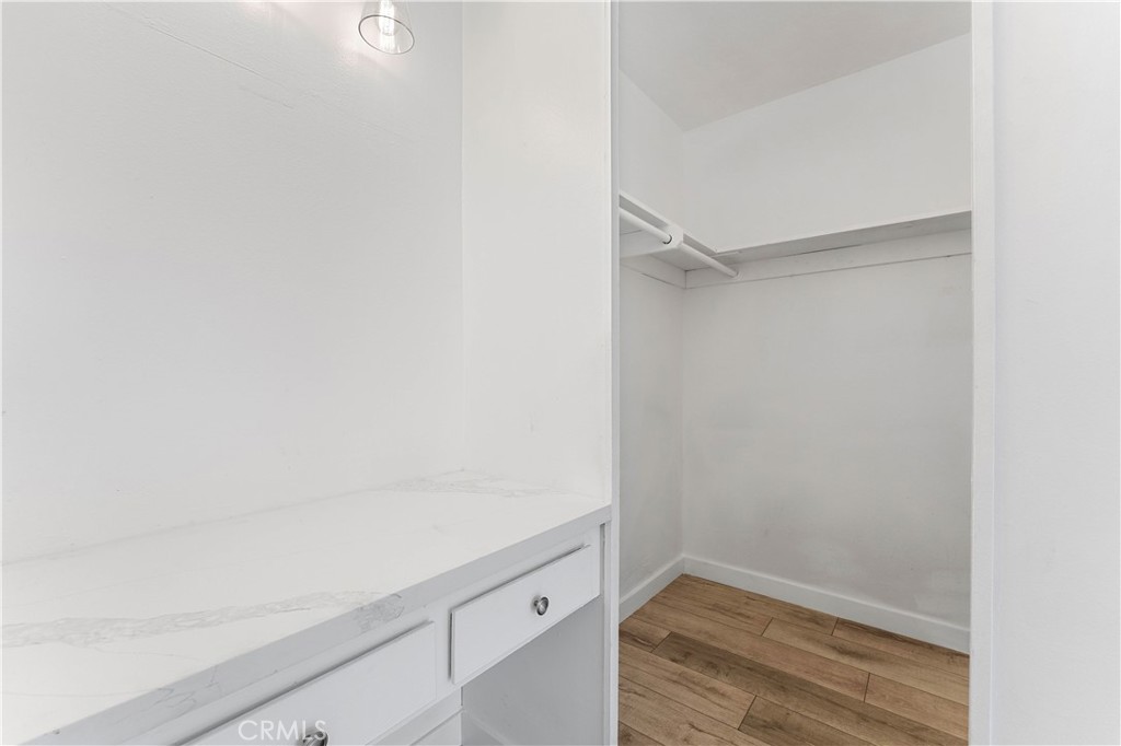 2122 S Acama Street 2122