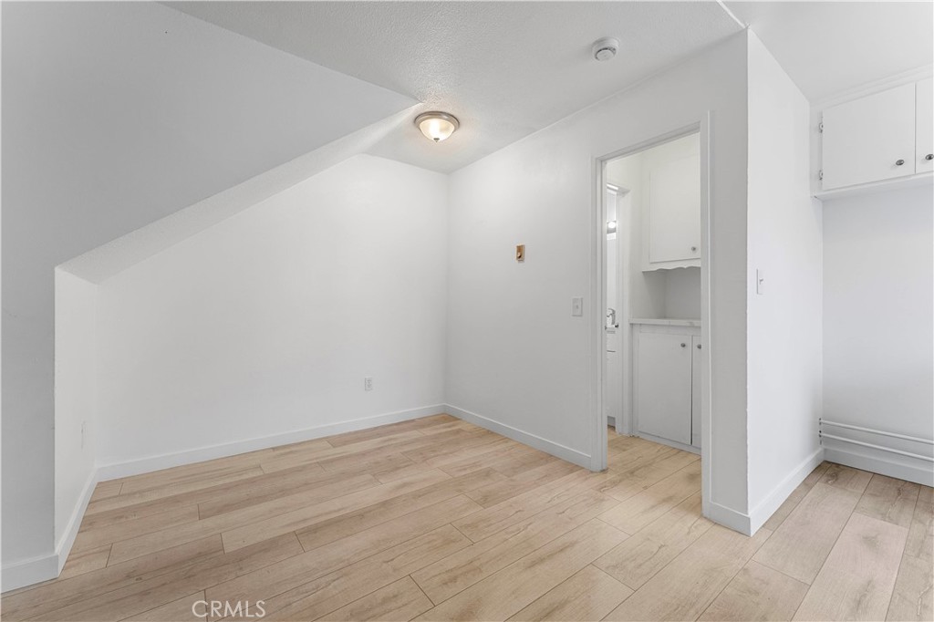 2122 S Acama Street 2122