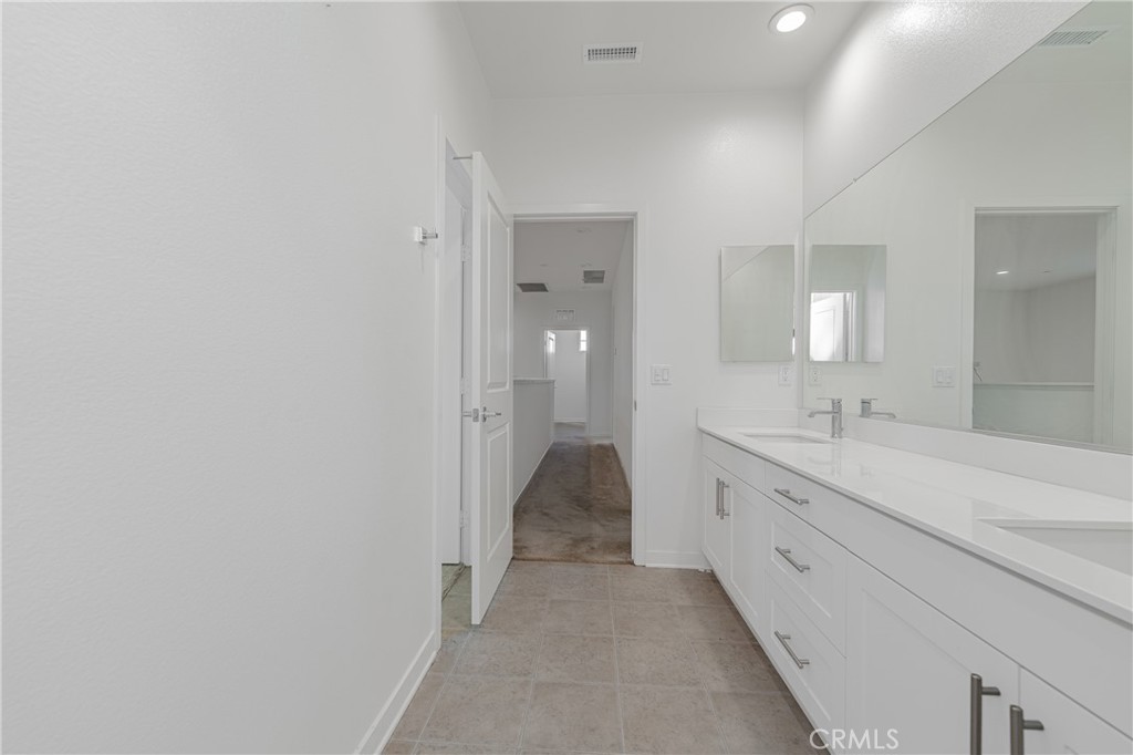 6065 Rio Bravo Avenue