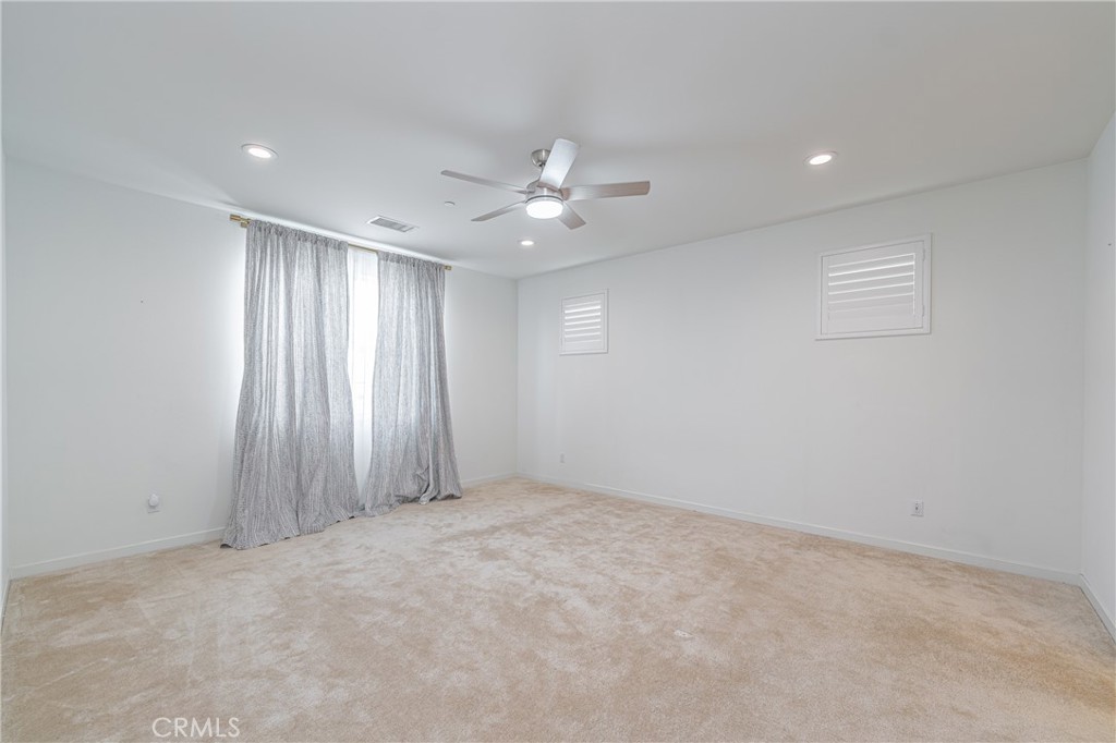 6065 Rio Bravo Avenue