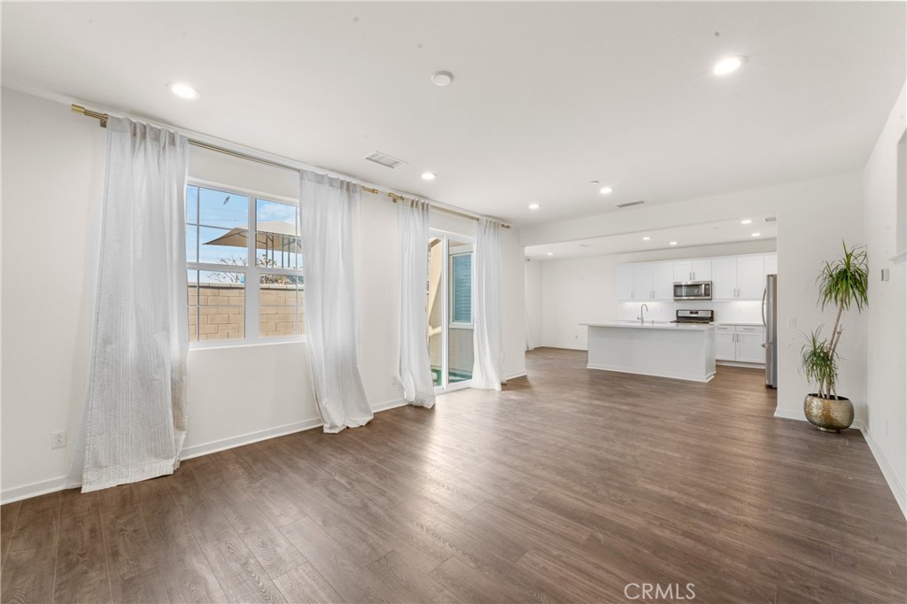 6065 Rio Bravo Avenue