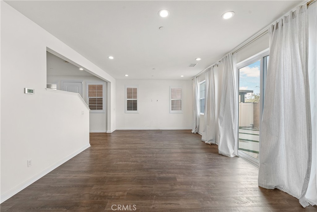 6065 Rio Bravo Avenue