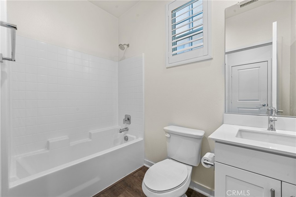 6065 Rio Bravo Avenue