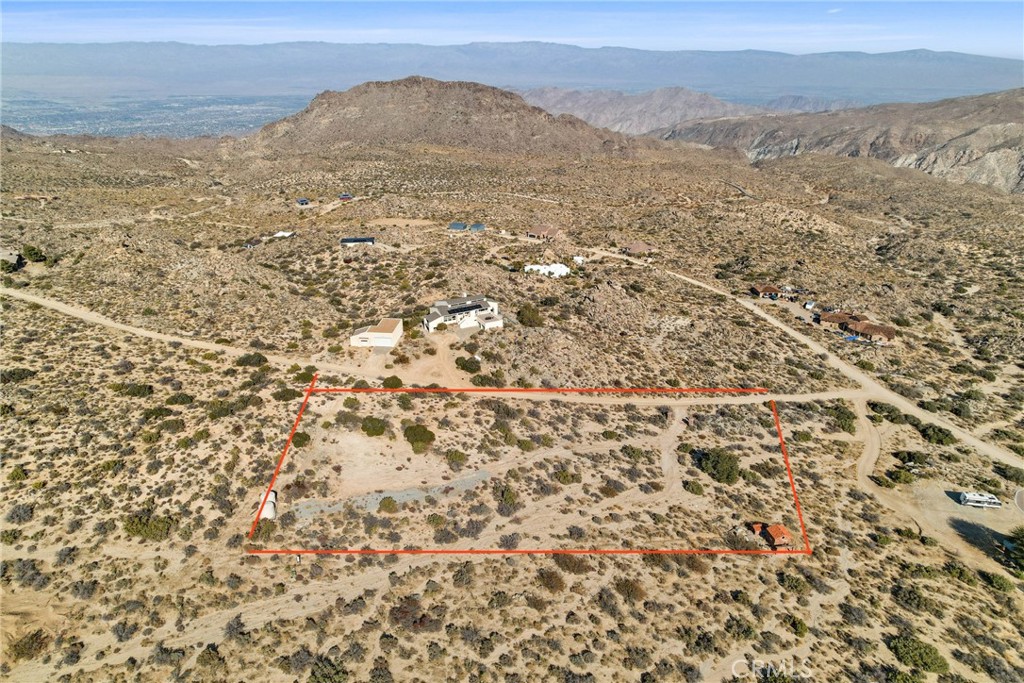 59705 Avenida Encino