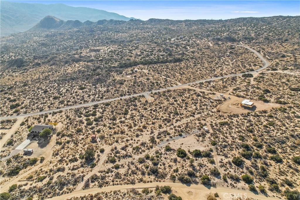 59705 Avenida Encino