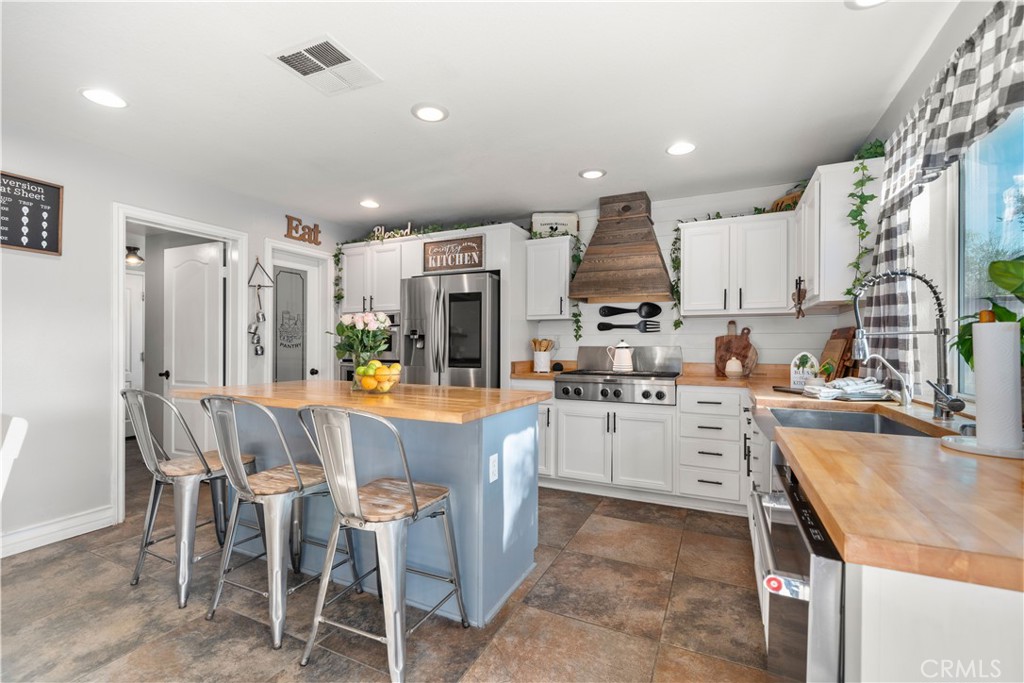 32281 Bandelier rd