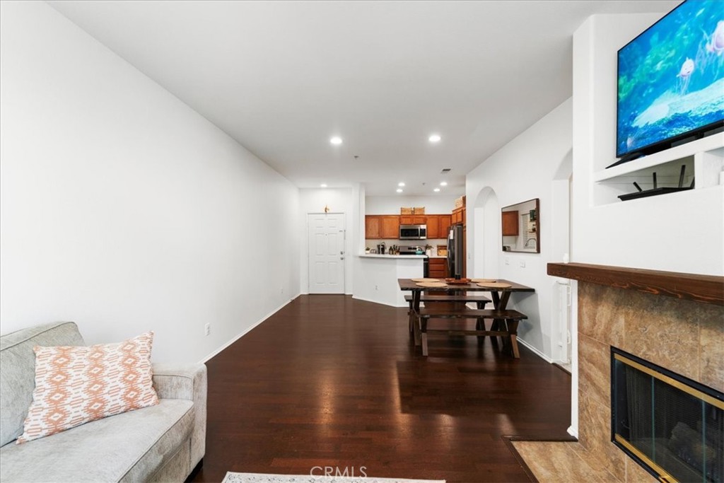 26326 Arboretum Way 405