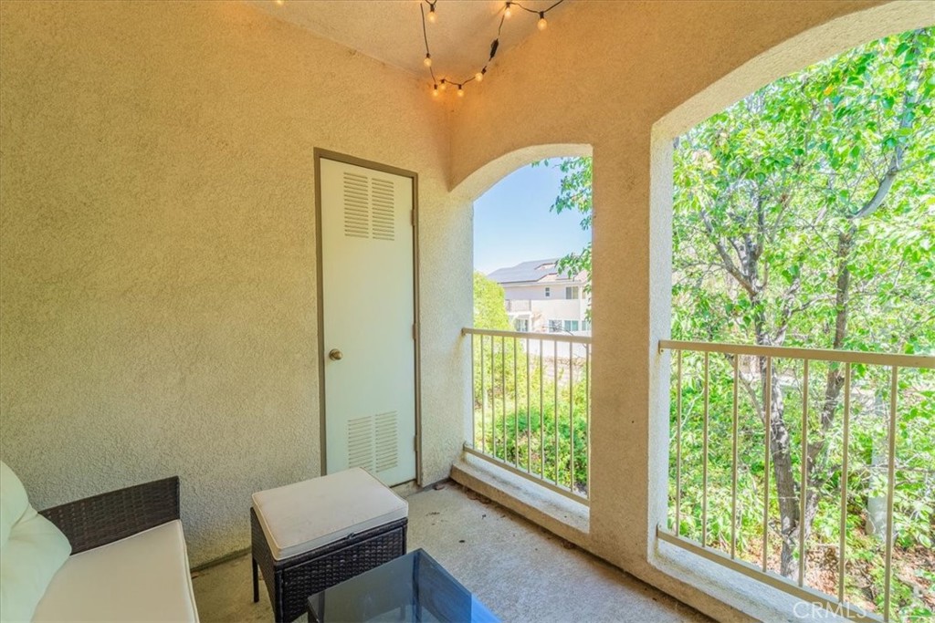 26326 Arboretum Way 405