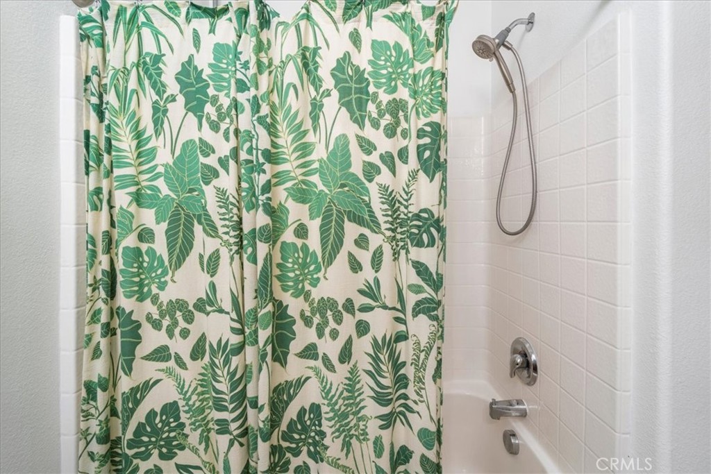 26326 Arboretum Way 405