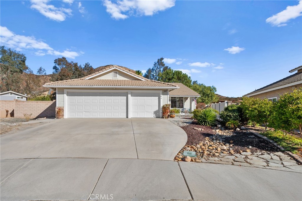 33422 Hillcrest Court