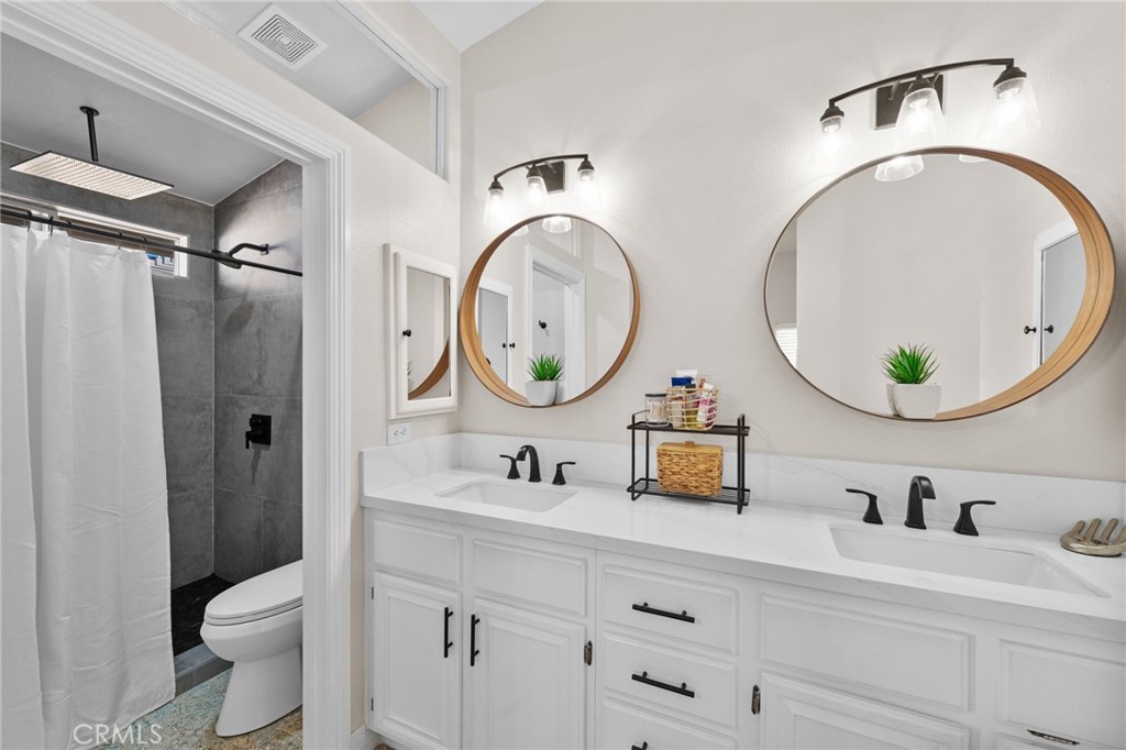 33422 Hillcrest Court