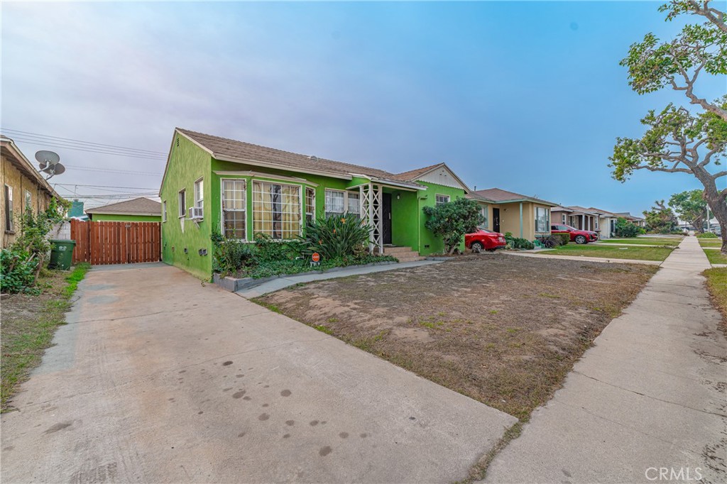 1608 W 138th Street W