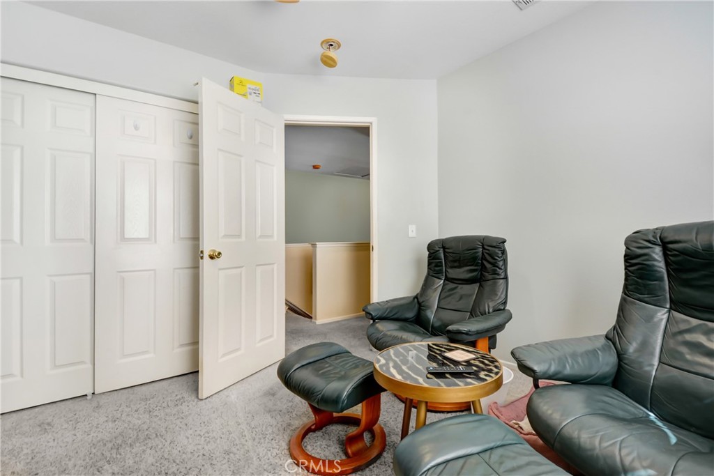 39879 Hillsboro Circle