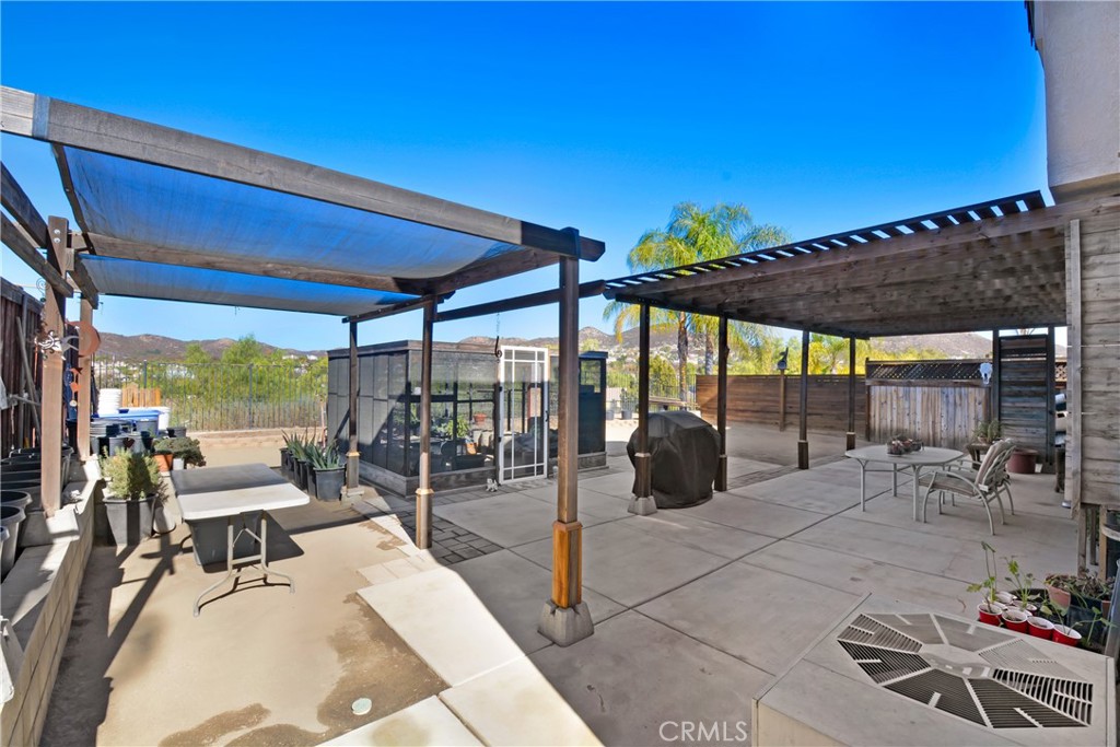 39879 Hillsboro Circle