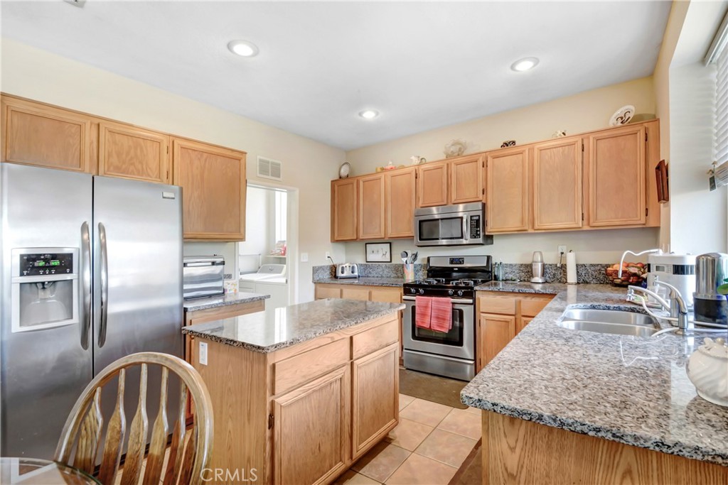 39879 Hillsboro Circle