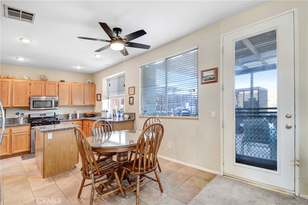 39879 Hillsboro Circle