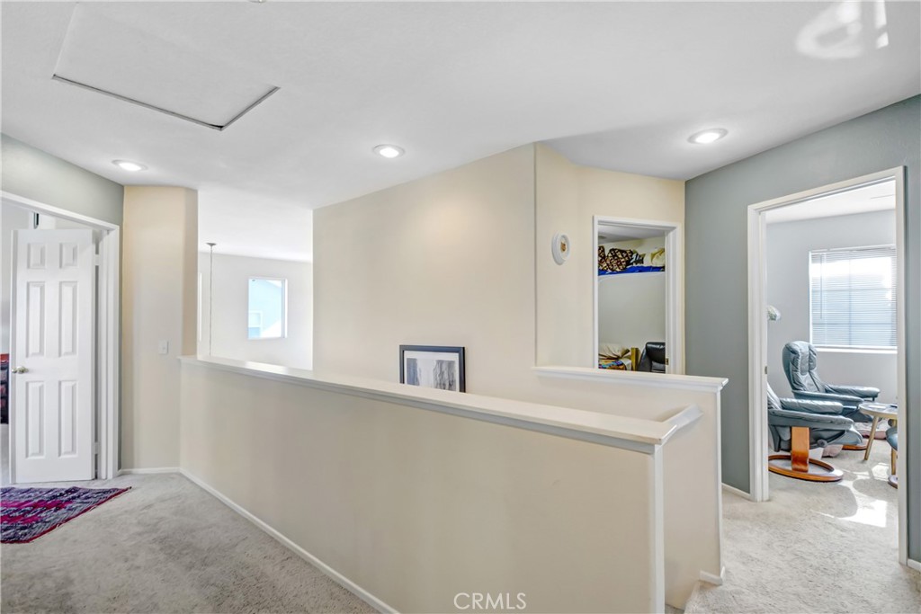 39879 Hillsboro Circle