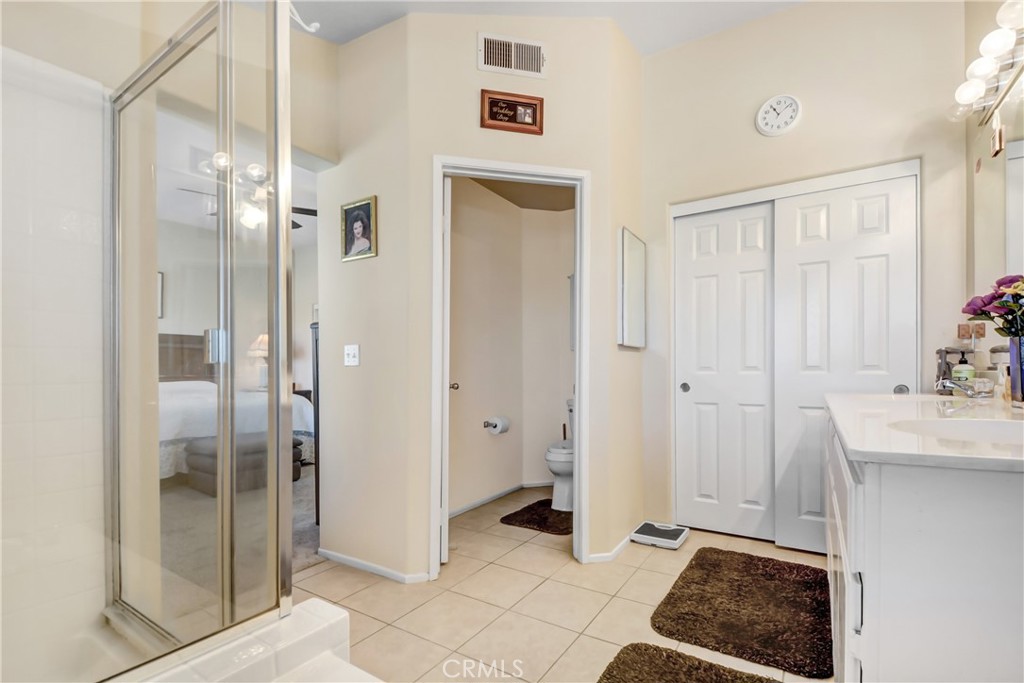 39879 Hillsboro Circle