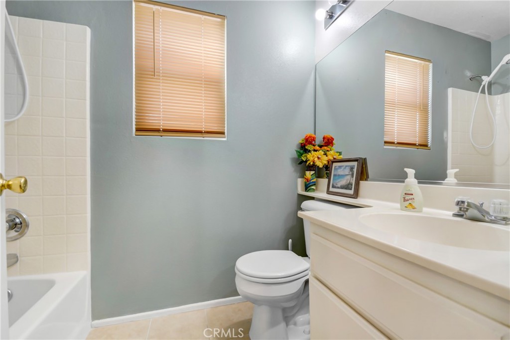 39879 Hillsboro Circle