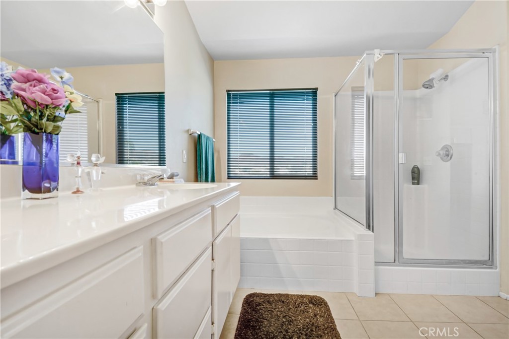 39879 Hillsboro Circle