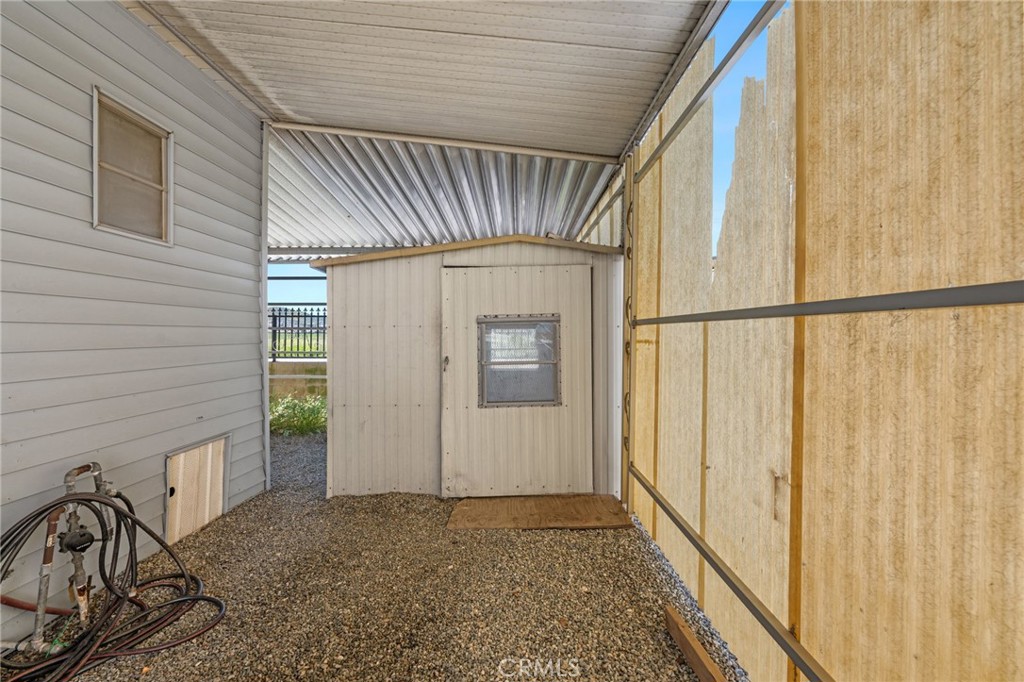 27150 SHADEL Road 42